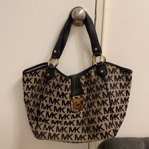 💼 Michael Kors Tote